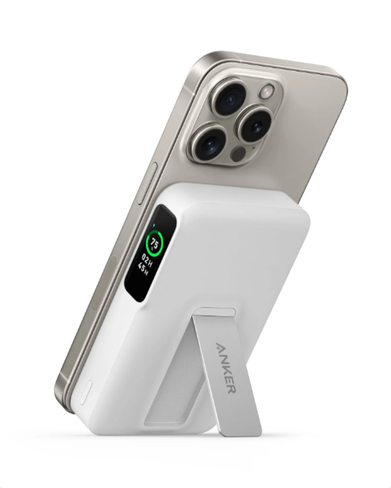 Anker 10,000 MagGo Power Bank with Built-in Smart Display 15W White